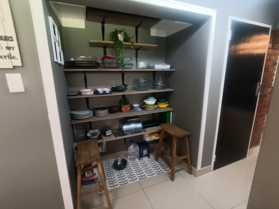 4 Bedroom Property for Sale in Hillcrest Northern Cape